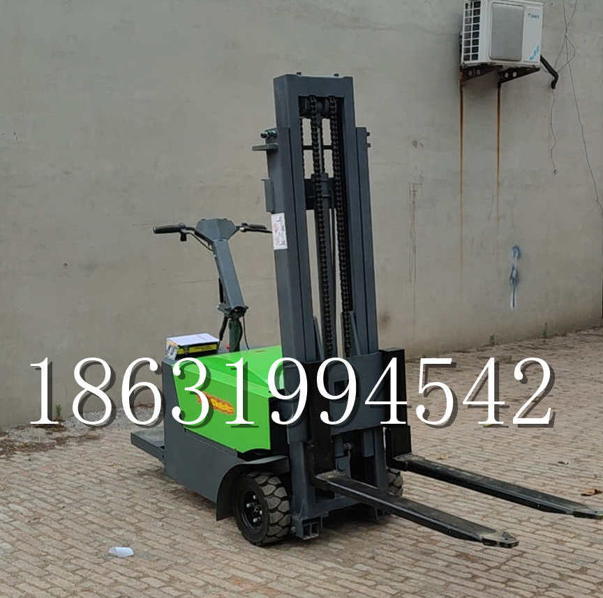 梧州市优程全电动叉车插腿式堆高车液压装卸车1.5吨升高小型站驾式铲车
